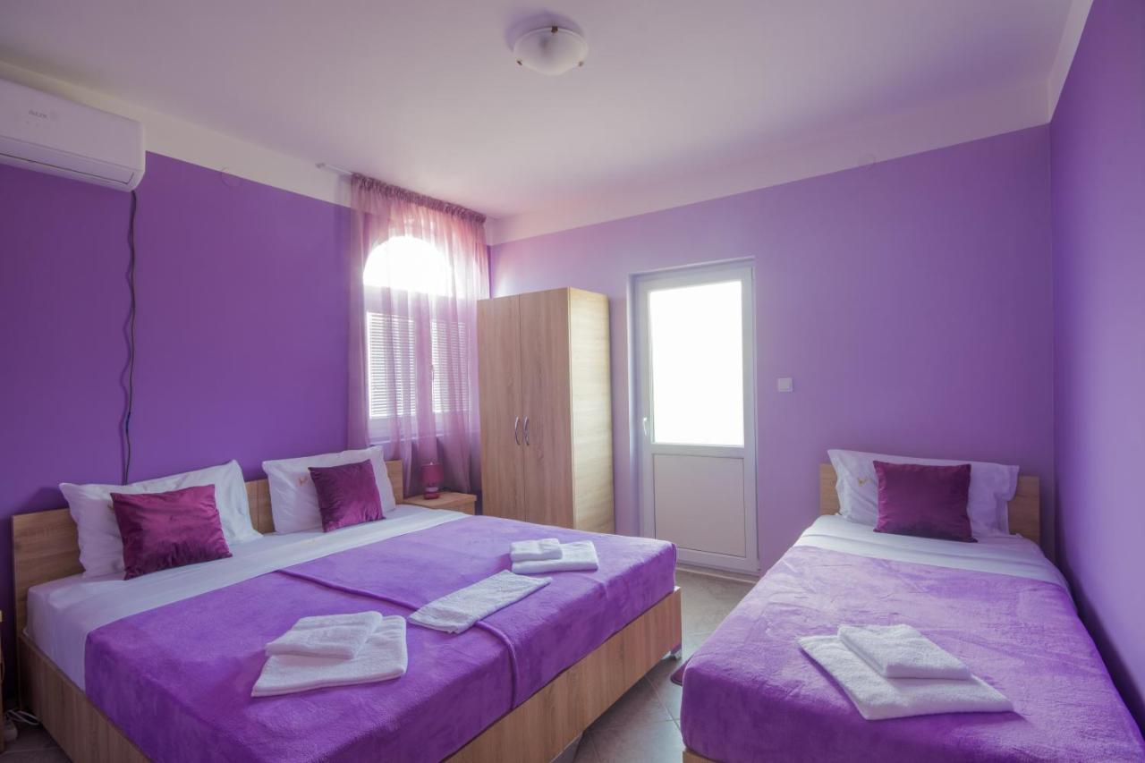 Apartments Astel Бар Екстериор снимка