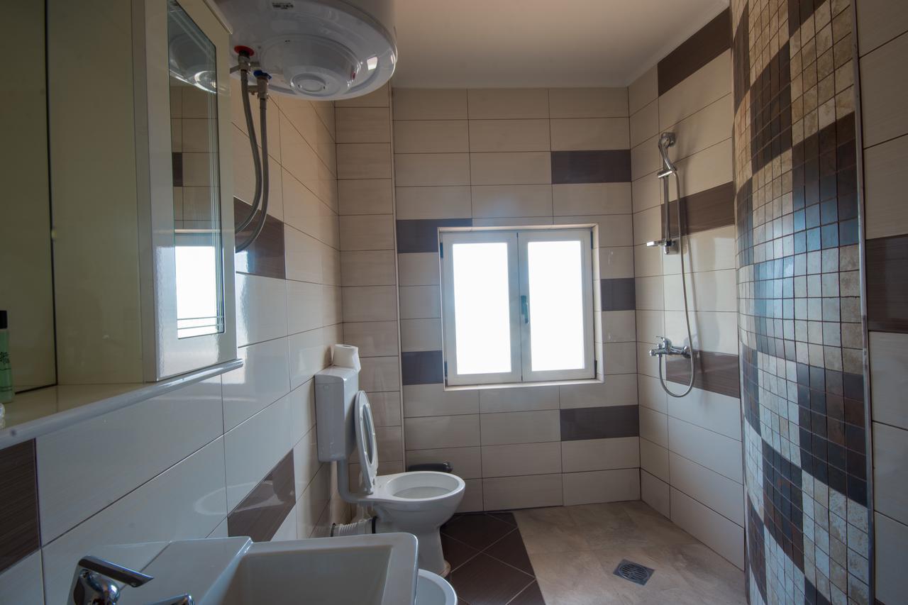 Apartments Astel Бар Екстериор снимка