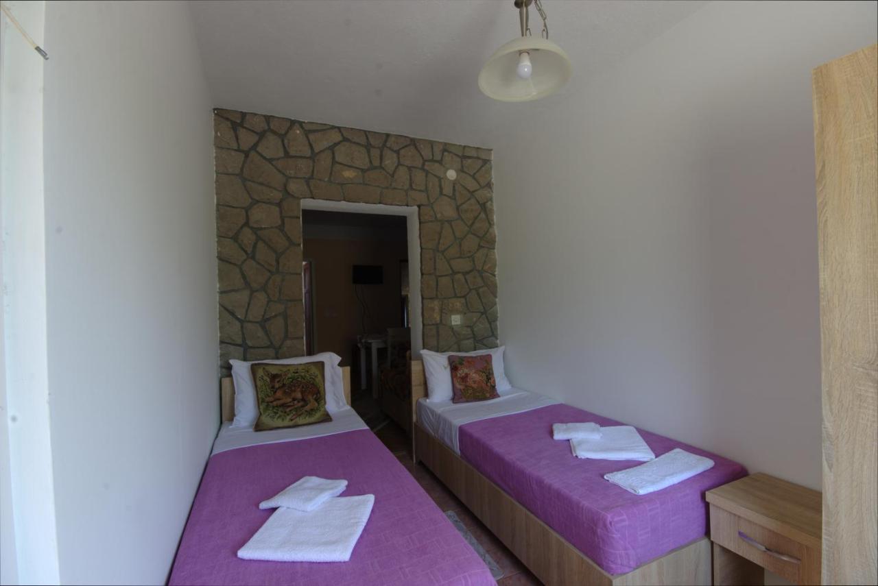 Apartments Astel Бар Екстериор снимка