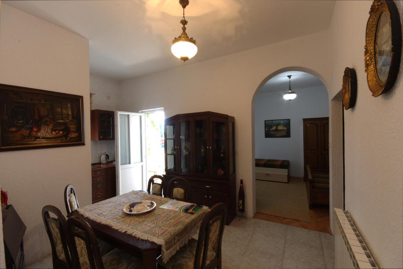 Apartments Astel Бар Екстериор снимка