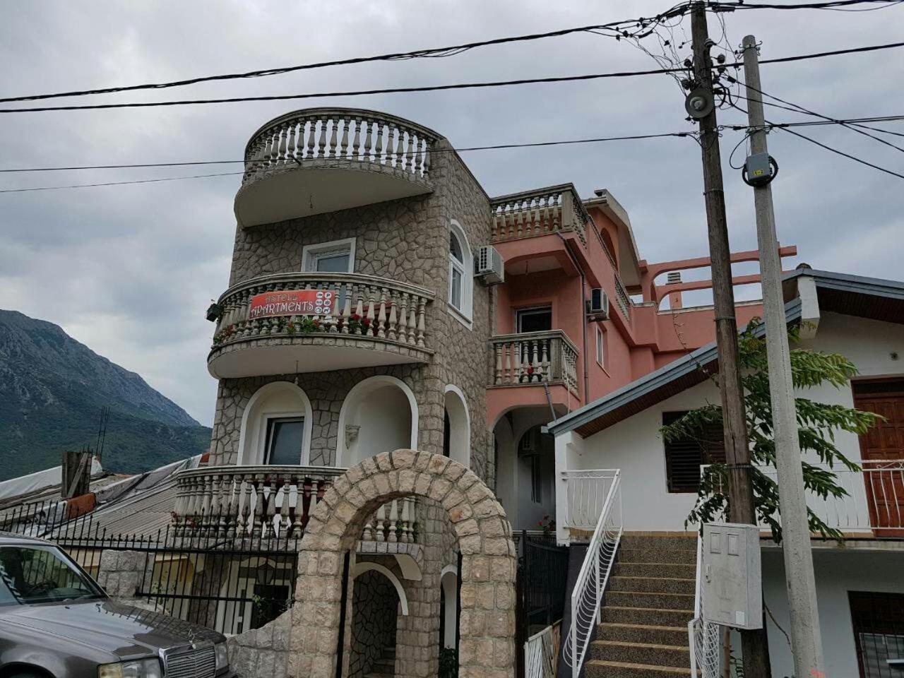Apartments Astel Бар Екстериор снимка