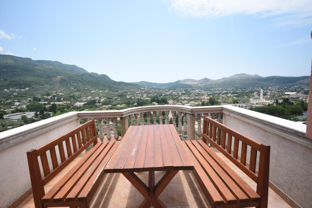 Apartments Astel Бар Екстериор снимка